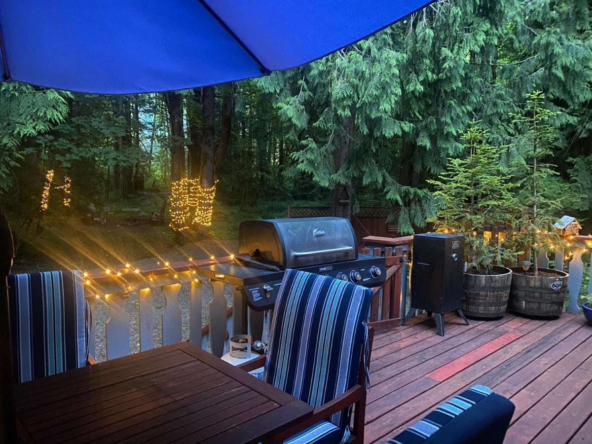 Cozy Bird House W Big Screen! Mount Hood Village Exterior photo